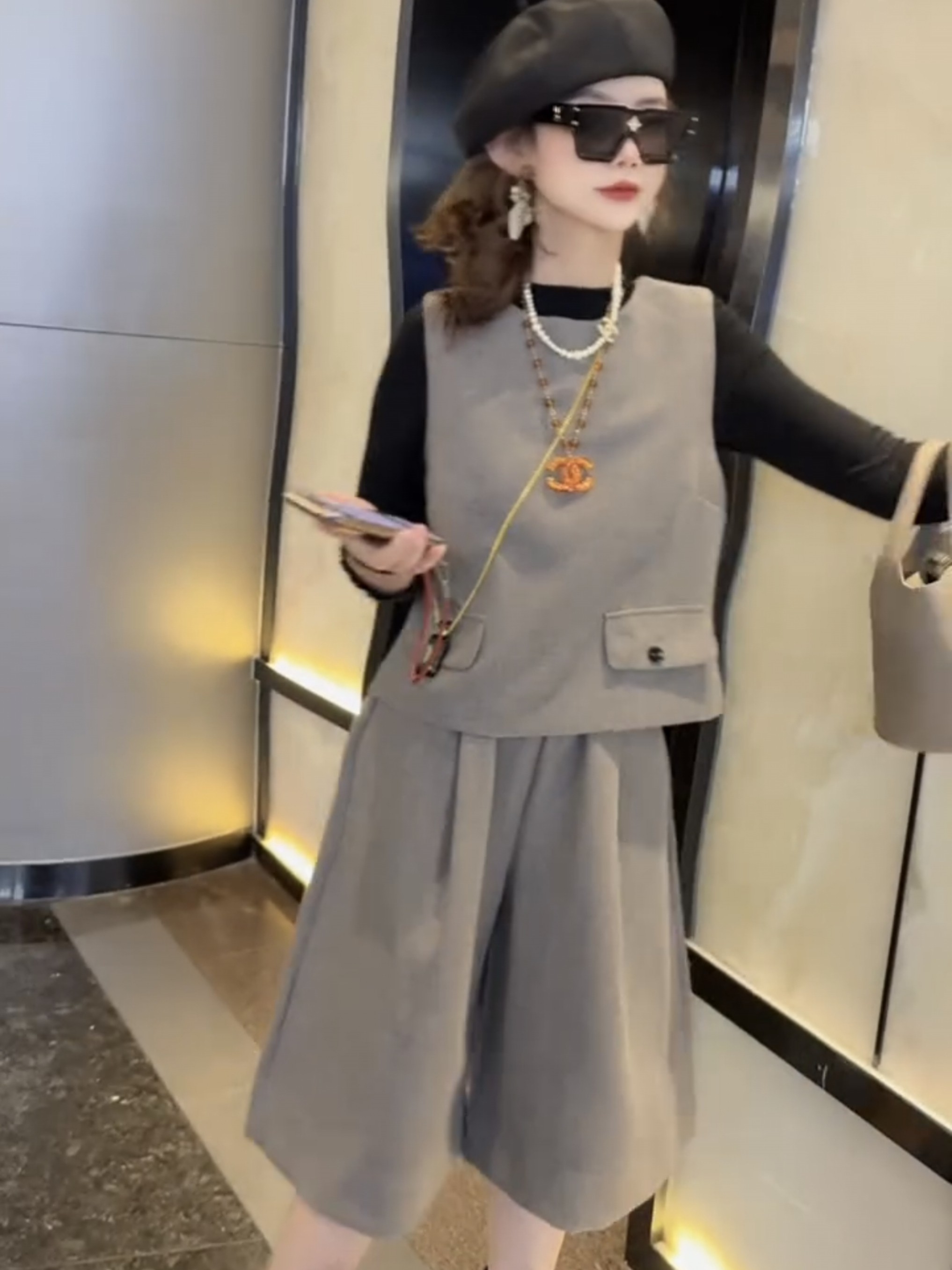 韩版时尚套装女2026秋季气质宽松马夹打底衫阔腿裤减龄通勤三件套