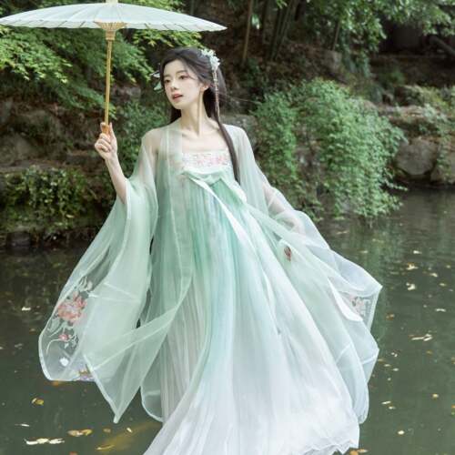 夏唐制汉服齐胸裙刺绣大袖套装