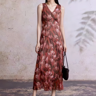 新款 郁金香花卉印花V领连衣裙女2026夏季 假日长裙 并蒂莲 致家