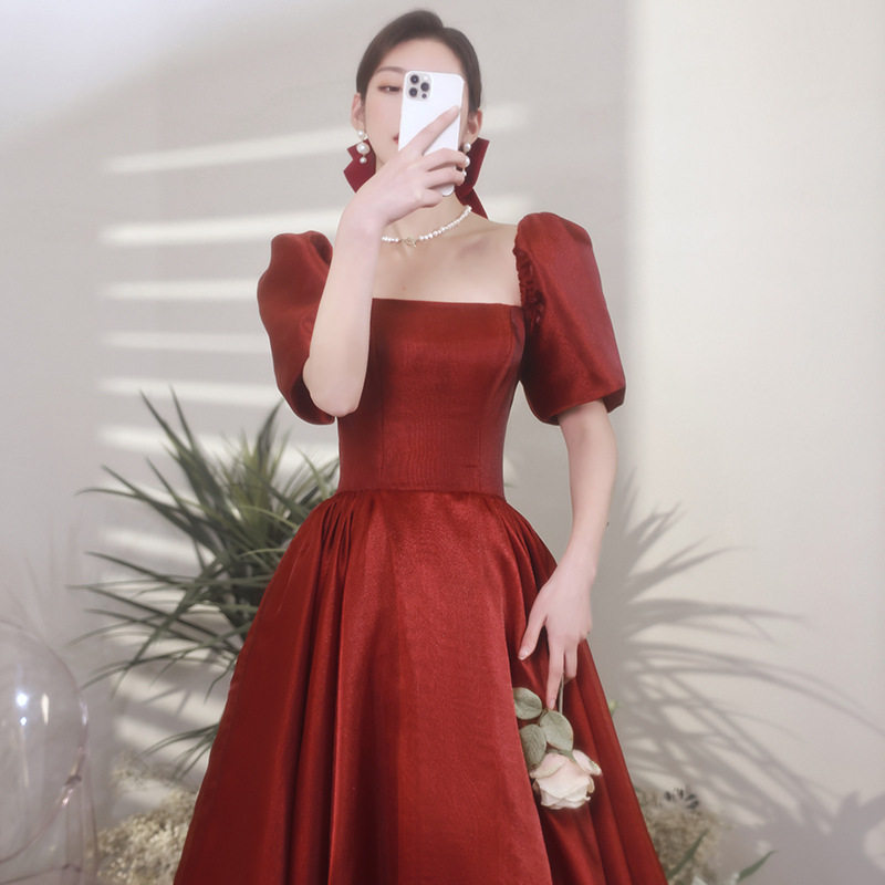敬酒服新娘2024新款夏季遮手臂酒红色订婚连衣裙平时可穿修身礼服