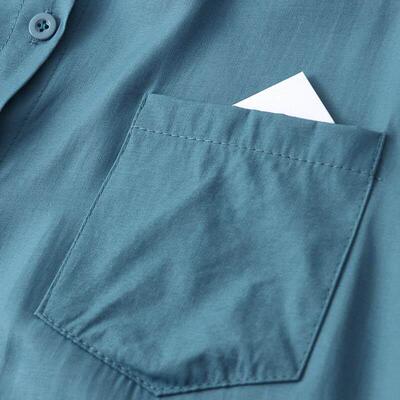 Wearing a long sleeved shirt over a collar, a light cooked