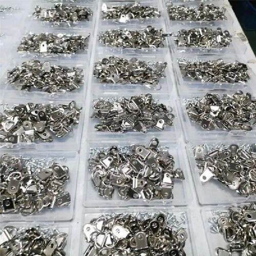 100pcs Small Single Hole Hangers Easy Installation and