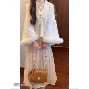 新中式国风立领盘扣提花丝绒连衣裙气质长裙&杏色保暖外套