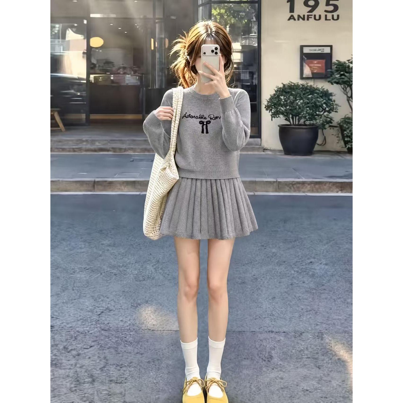 秋冬新款字母蝴蝶结套头毛衣两件套女一整套百褶短裙显瘦针织套装