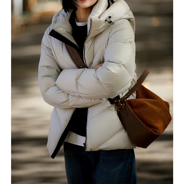 高端95白鹅绒面包服 连帽平湖羽绒服女装 短款女款小众鹅绒服