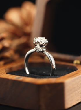 原创设计钻戒艺升缘珠宝时尚女士