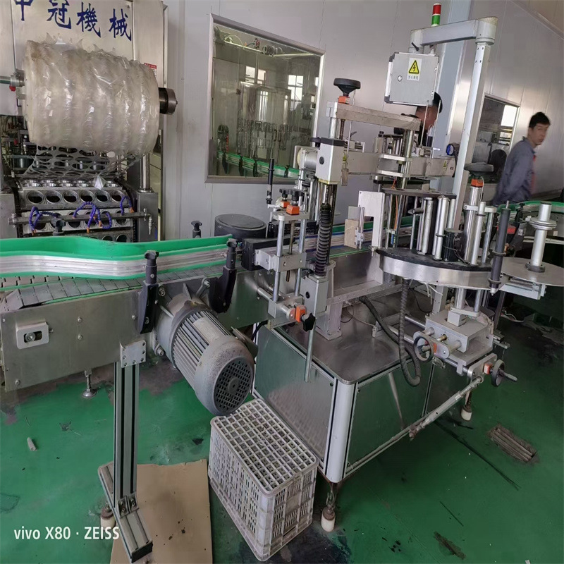 出售二手全自动白酒圆瓶贴标机械 不锈钢矿泉水双面贴标机 回收