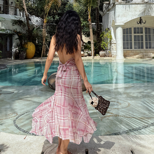 女荡领露背绑带上衣 ooh 度假风粉色格纹套装 法式 半身裙 itch痒痒