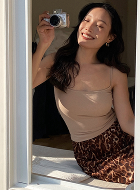 ooh itch痒痒 多巴胺红色吊带背心女修身可外穿短款上衣（带胸垫