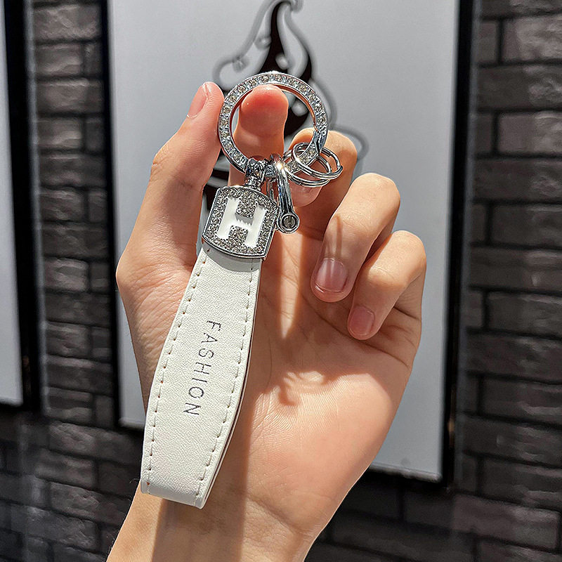 太空人钻扣钥匙钻饰挂件H皮绳蝴蝶结钥匙圈钥匙挂件钥匙包钻饰,汽车用品/电子/清洗/改装,车用钥匙包,淘宝优惠券,粉丝福利购,淘宝优惠卷