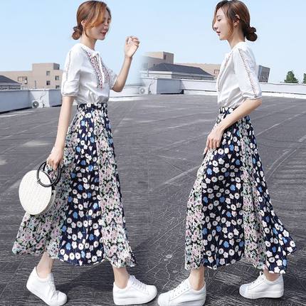 2025小众很仙的两件套高腰长款连衣裙女刺绣短袖拼接碎花长裙套装