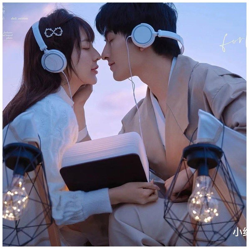 影楼海景摄影道具白色耳机儿童拍照摆件耳麦婚纱日系写真手拿道具