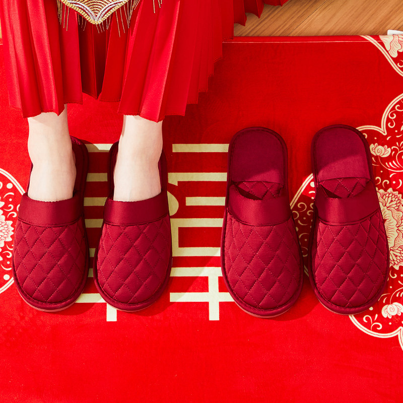 结婚红色简约奢华格子情侣防滑居家防滑包头四季室内绸缎拖鞋,居家布艺,居家婚庆拖鞋,淘宝优惠券,粉丝福利购,淘宝优惠卷
