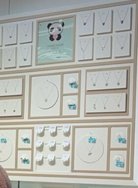耳钉墙首饰品展示架上墙珠宝耳环套链手机链O挂墙壁柜衣帽间收纳