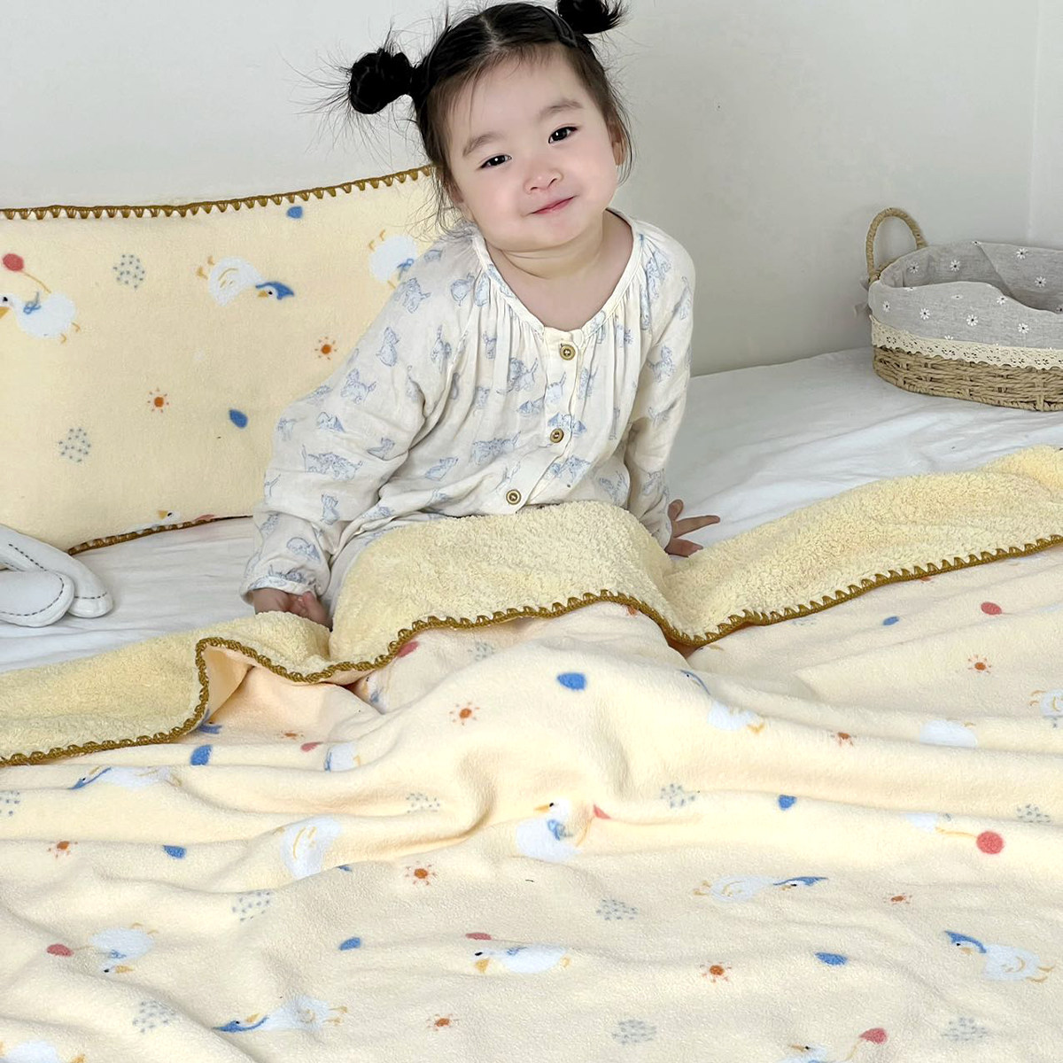 a类云朵绒儿童毛毯幼儿园小毯子薄婴儿宝宝沙发午睡盖毯加厚秋冬