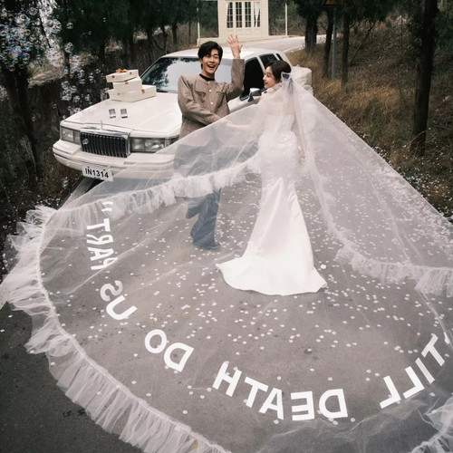 新娘英文蕾丝长拖尾头纱草坪婚礼