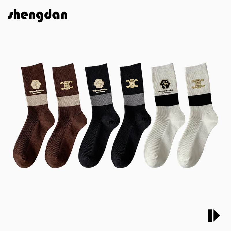 Tormtoe-袜子女设计高级感紧致重工烫印字母图中筒欧货街头潮长袜