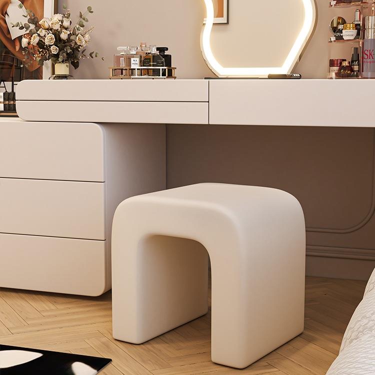 网红奶油风化妆台椅子卧室轻奢感梳妆凳坐凳现代简约白色凳子
