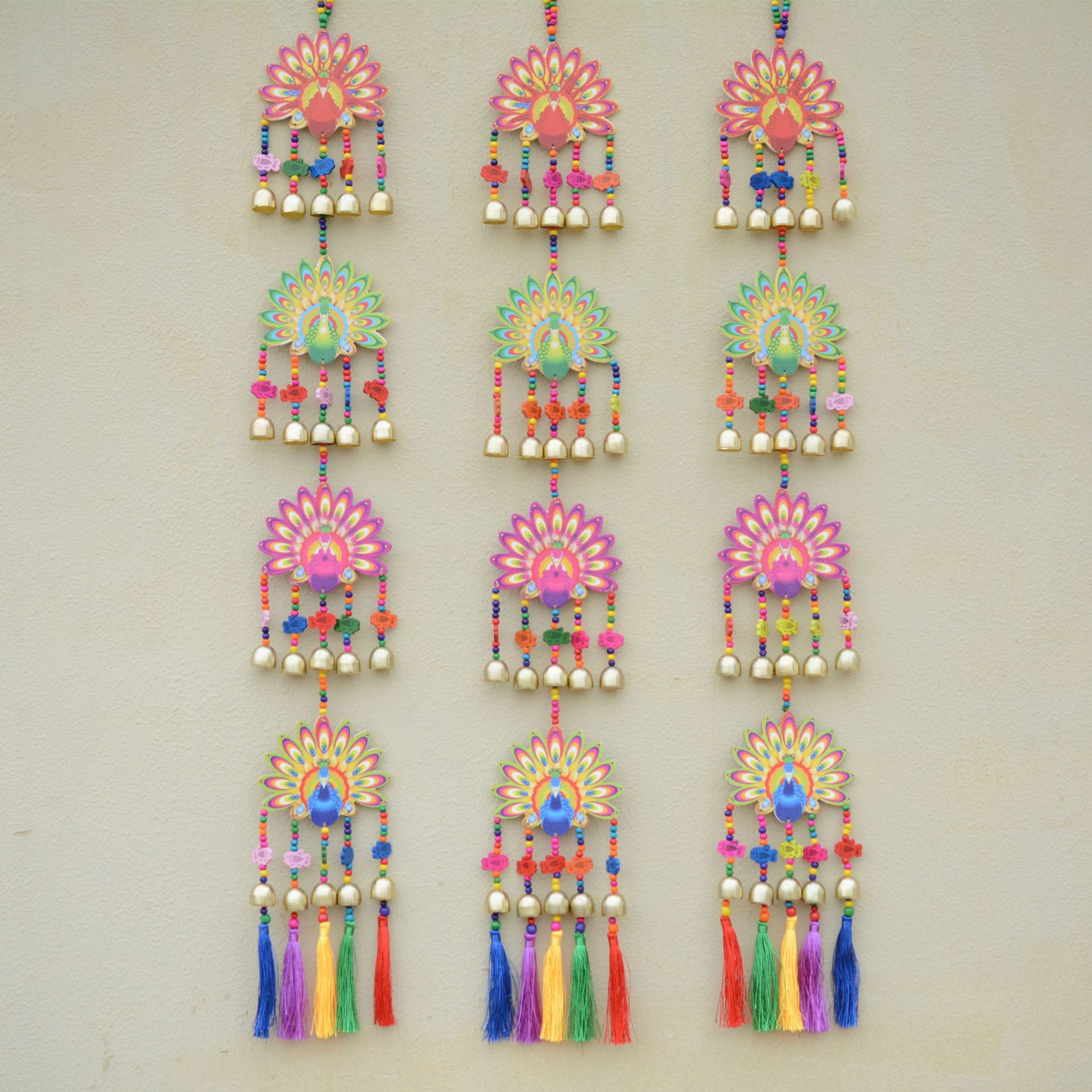 高清彩绘木板孔雀开屏风铃创意