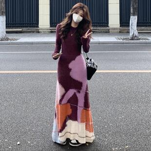 冷淡系女装高级i感时尚显瘦撞色图案软糯马海毛针织连衣裙毛衣长