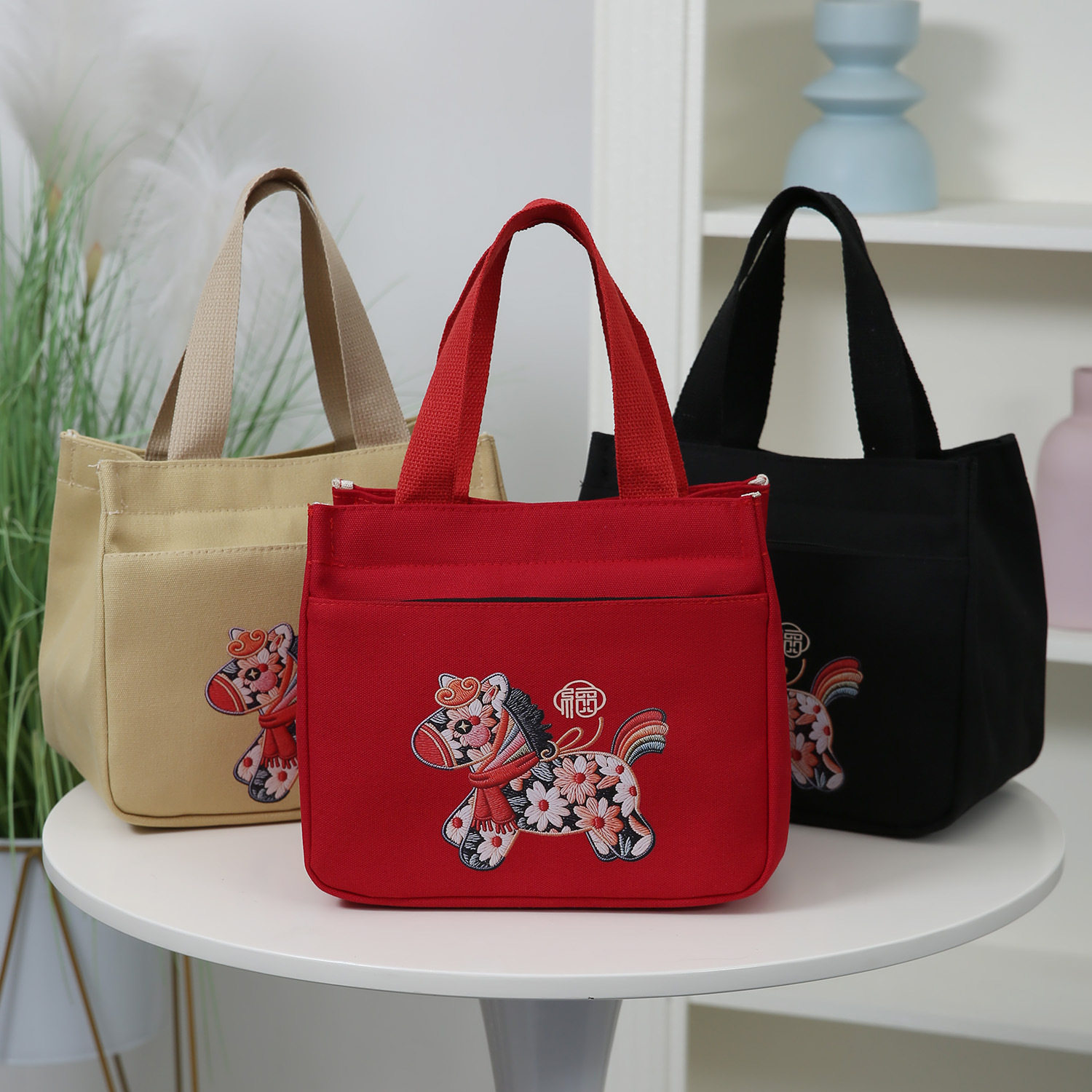 2026新款小马新年手提包跨境潮流休闲单肩包个性印花帆布包