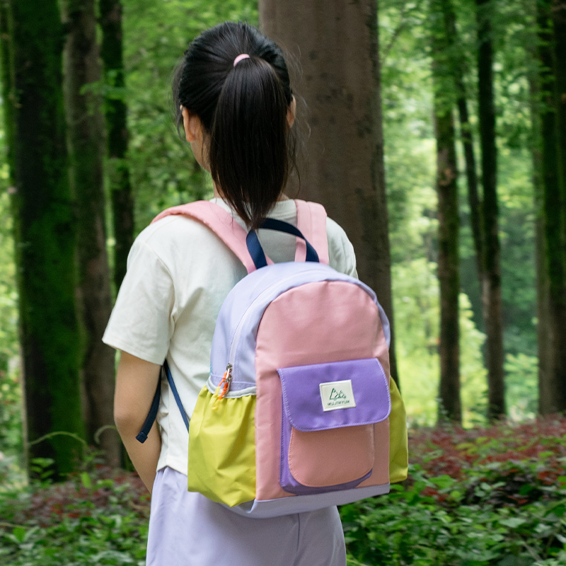 户外儿童出游背包小学生书包轻便