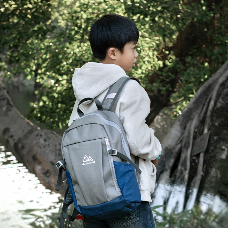 儿童户外出游背包轻便补习课书包