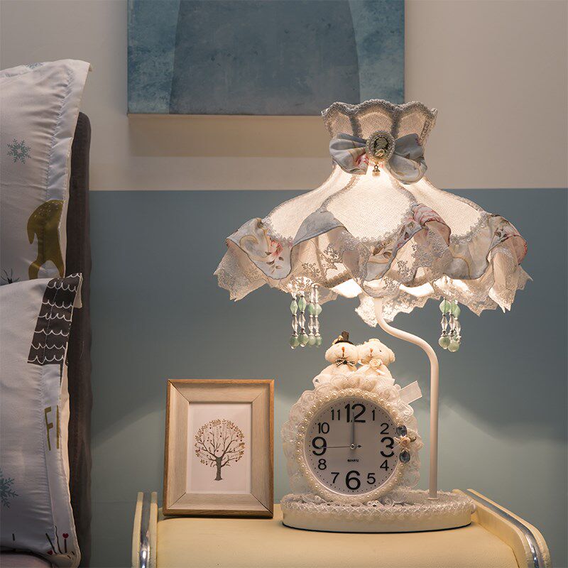温馨布艺钟表台灯田园风婚庆婚房灯公主房床头灯节日礼物装饰台灯