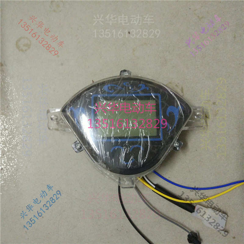 电动车液晶仪表48V电量显示器60V通用码表盘小电动车专车专用仪表