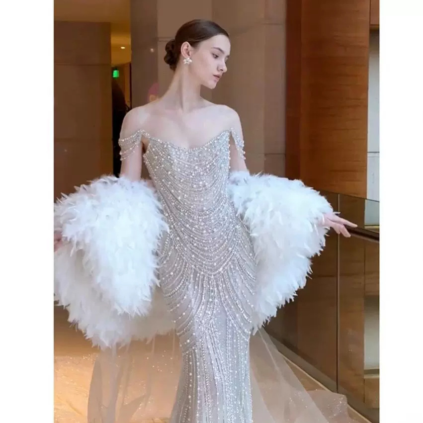时尚鱼尾轻婚纱2025新款修身气质一字肩晚礼服订婚结婚敬酒服