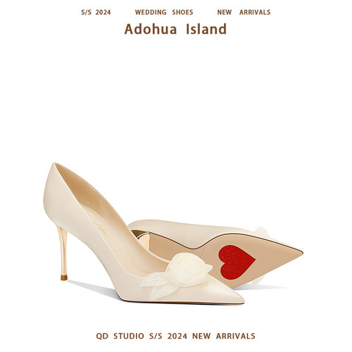 结婚绝美婚鞋女2025新款新娘鞋不累脚主婚纱缎面香槟色订婚高跟鞋