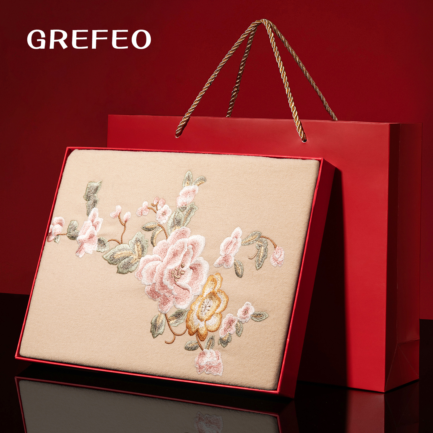 100%羊毛刺绣，赠送礼盒