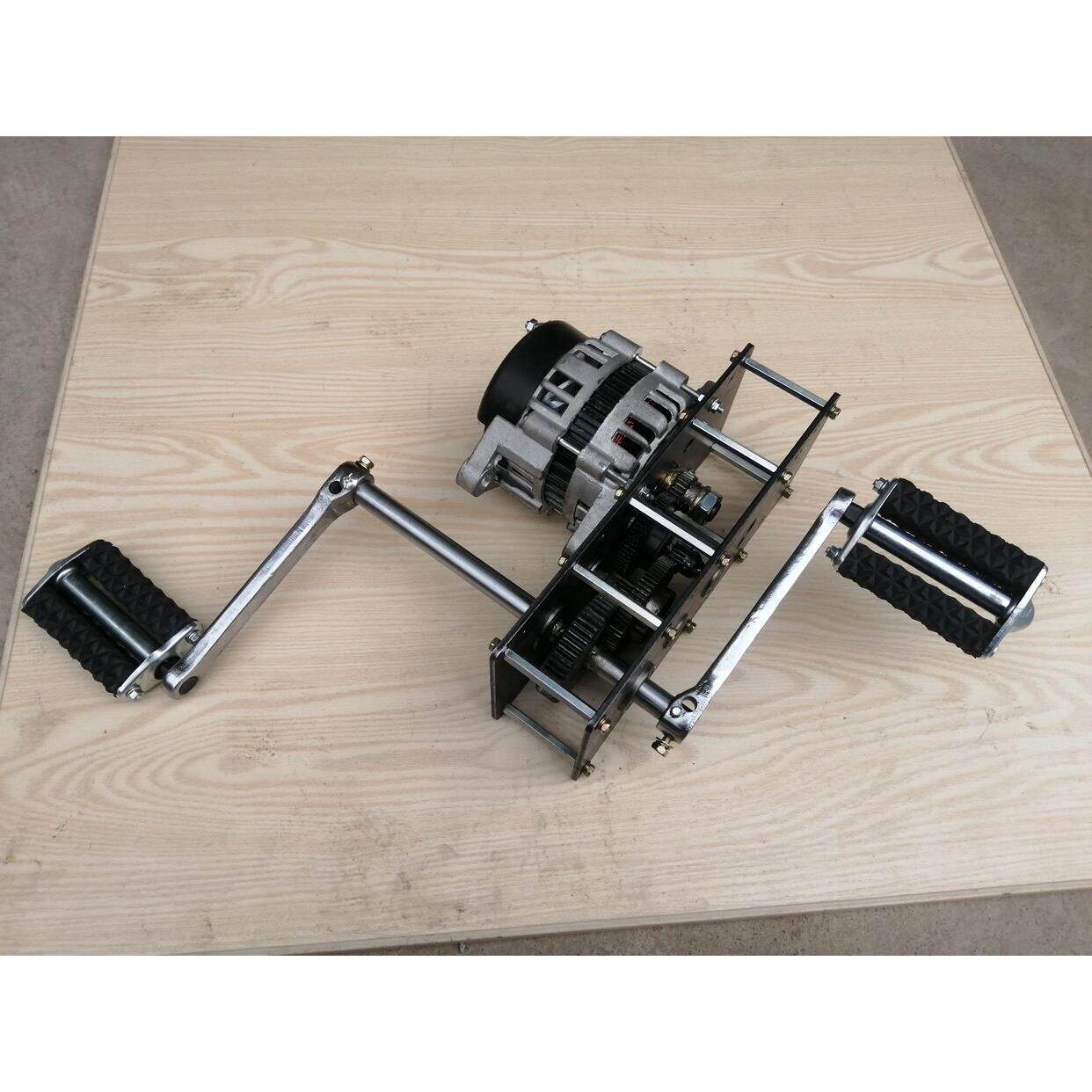 14V 12V 24V 28V脚踏发电机永磁无刷直流调速箱电池充电