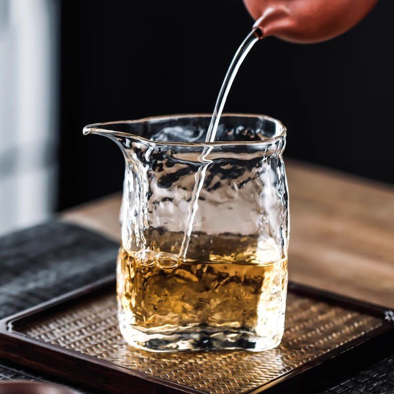 四方公杯锤纹手工扁口冰川纹理公道杯玻璃匀杯透明公道茶杯分茶器