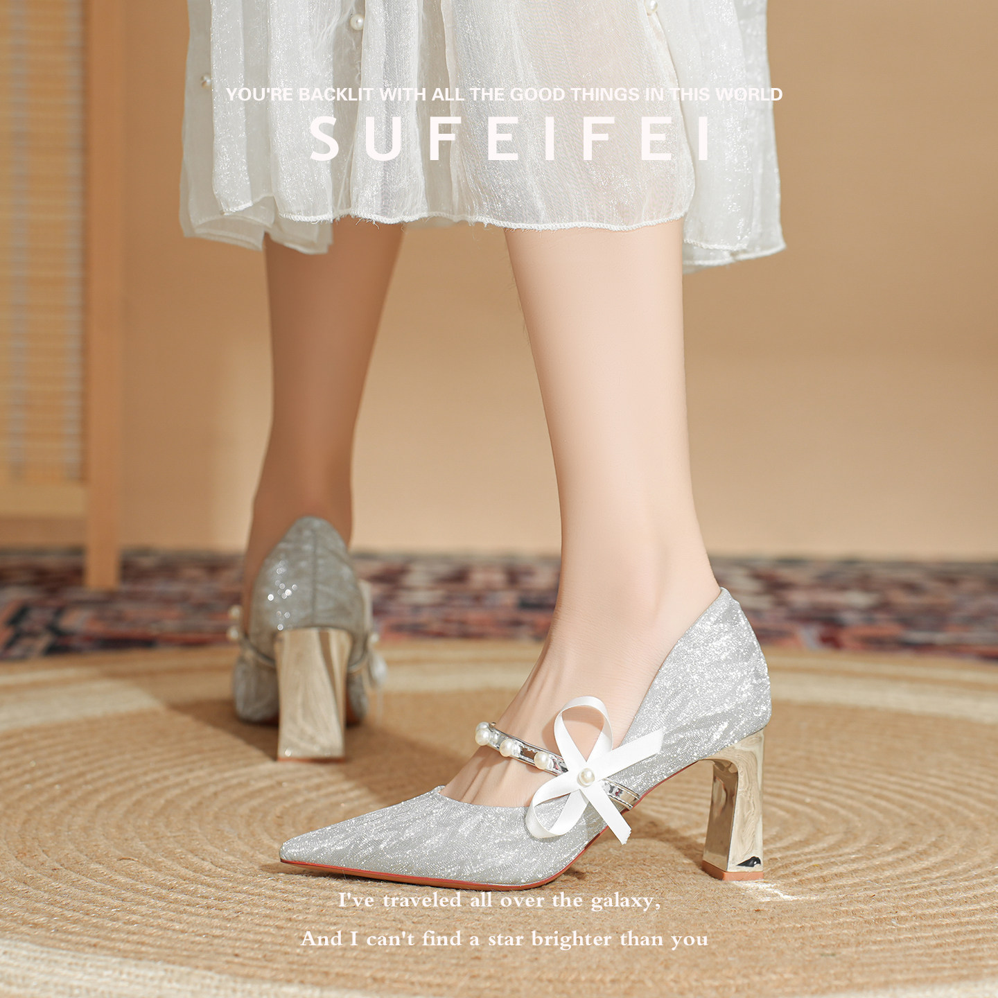 法式水晶一字带高跟鞋女粗跟细闪尖头婚纱秀禾新娘婚鞋不累脚单鞋