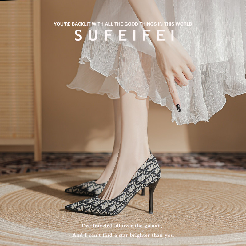 苏妃妃2026春季新款配裙子高跟鞋设计感小众尖头细跟性感百搭单鞋