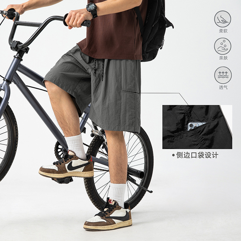 质感微皱侧边口袋设计工