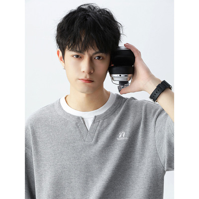 轻奢老钱假两件V领短袖T恤25夏季新款安可拉红华夫格半袖体恤衫q