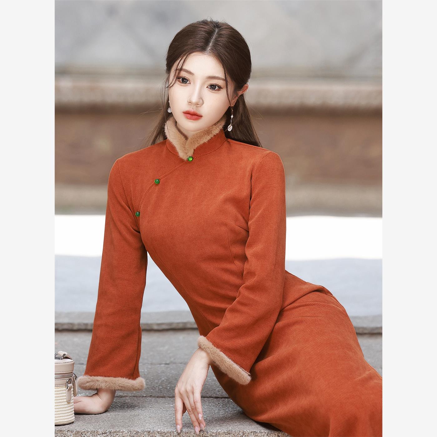 冬款旗袍2025年新款秋冬加绒加厚长袖年轻款改良日常连衣裙女冬季