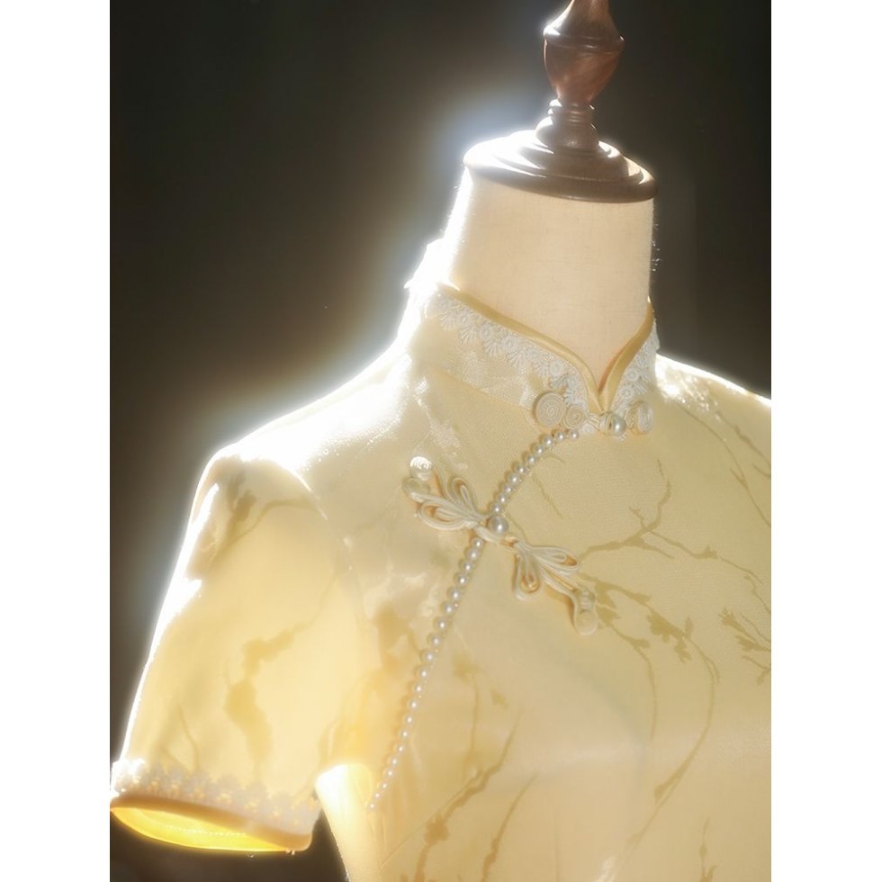 鹅黄色高端气质旗袍女新中式夏季订婚日常穿提花连衣裙2025年新款