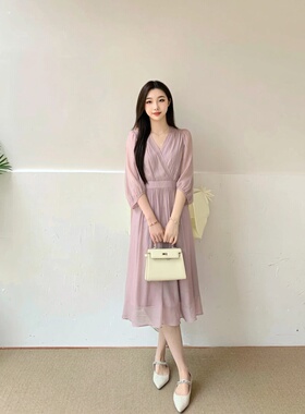 纯色V领宽松裙子2025夏季新款显瘦中长款连衣裙D2138