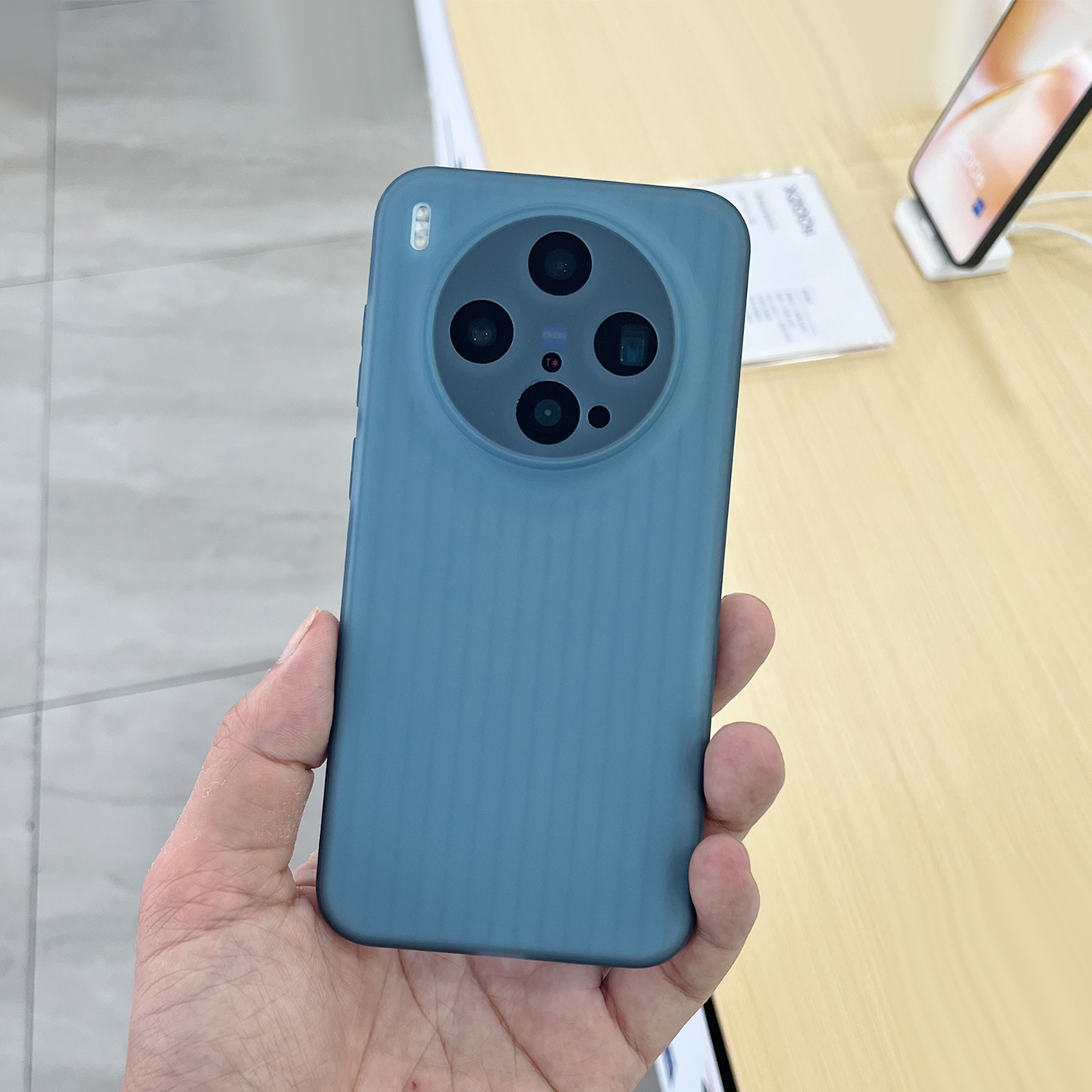 适用x300手机壳vivo波纹软壳轻薄经典爆款防摔镜头透色x300pro全包保护壳