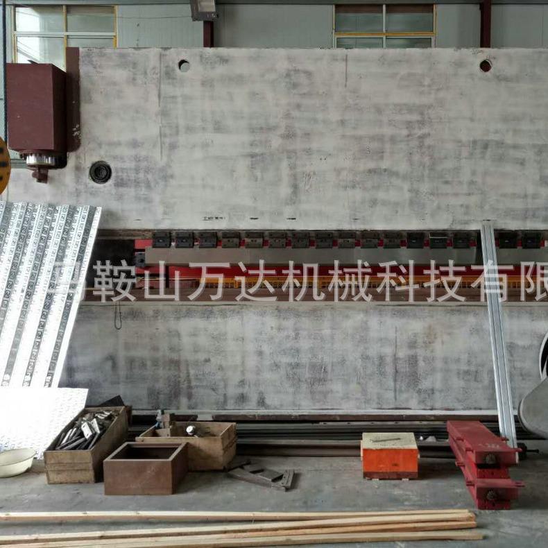 供应WF67K-160T/6000高配数控折弯机数控折弯机价格优惠