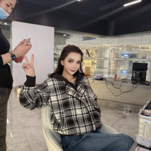 恩佳专享 洋气215 新款 妈妈装 8605 格纹毛呢外套女连帽拉链开衫