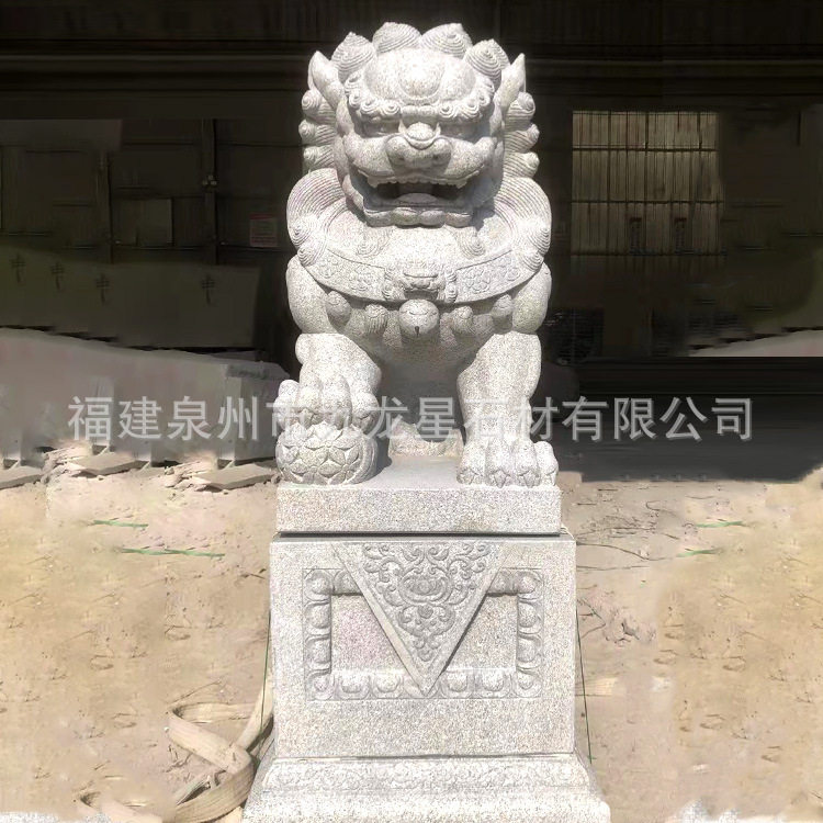 汉白玉青石狮子一对门口摆件