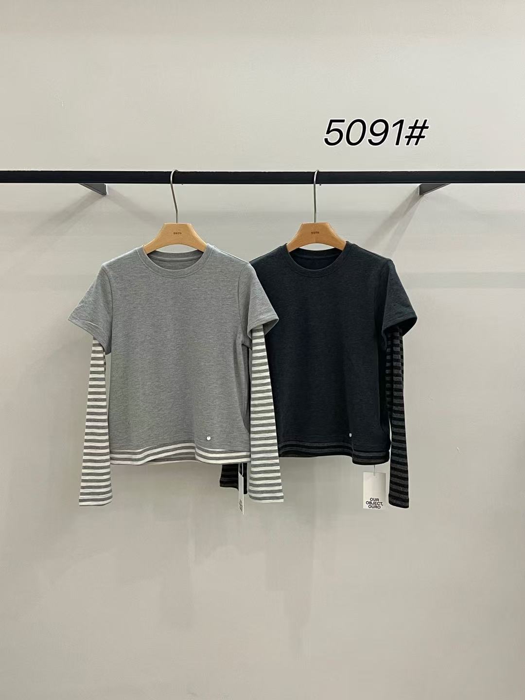 11/18 休闲简约～百搭条纹拼接假两件上衣 胸围88衣长57