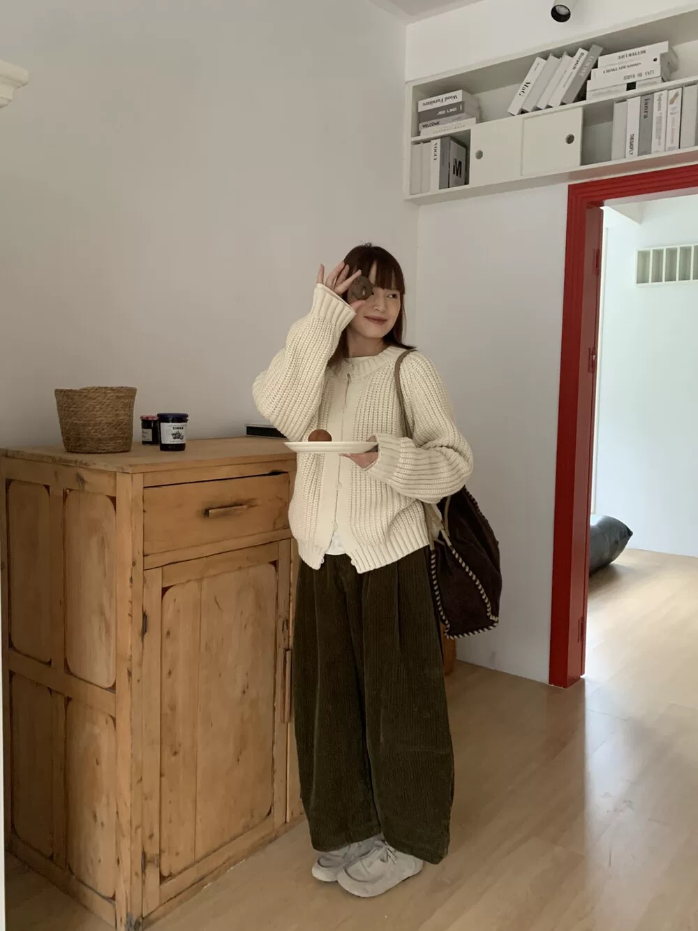 HZH（15575）爆款冬复古加绒加厚松紧腰灯芯绒九分气球裤