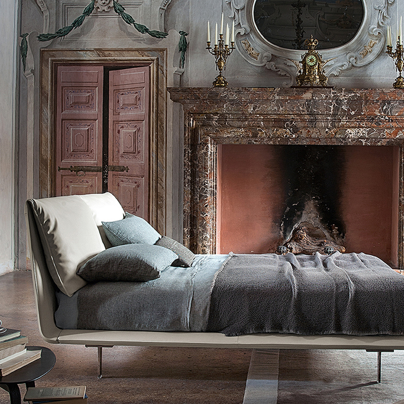 PoltronaFrau简约进口皮革床