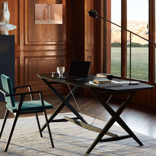 意大利进口正版 Cassina 书桌 Cavalletto 办公桌