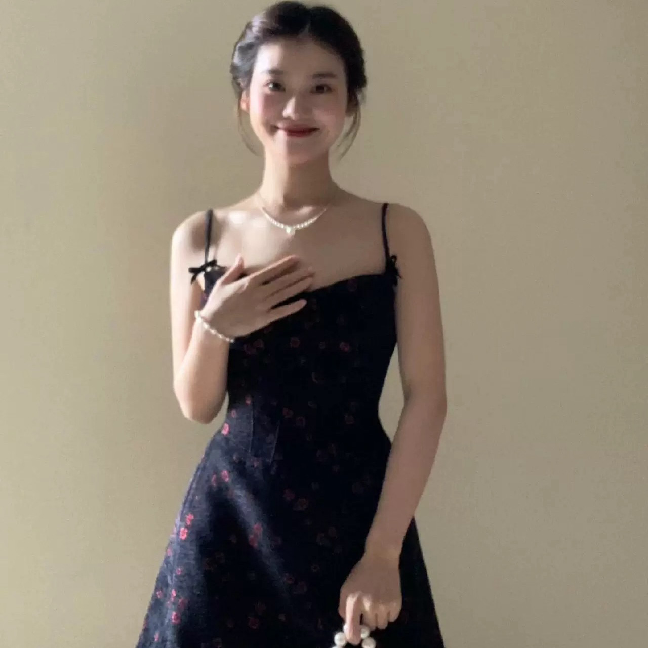 韩式纯欲碎花吊带连衣裙子女收腰气质设计感小众辣妹修身内搭短裙